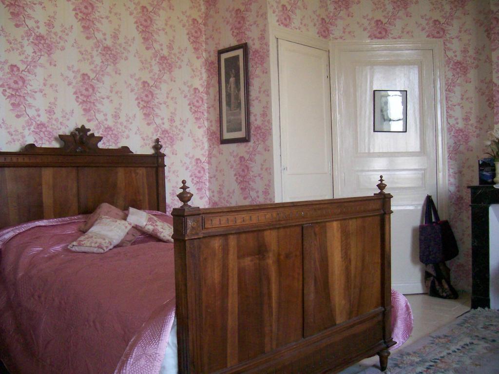 Bed and Breakfast Manoir Angle Blanzay-sur-Boutonne Camera foto